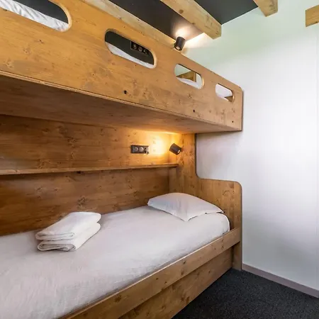 Modern For 5 People, Mountain, Town Center Touring Appartement *