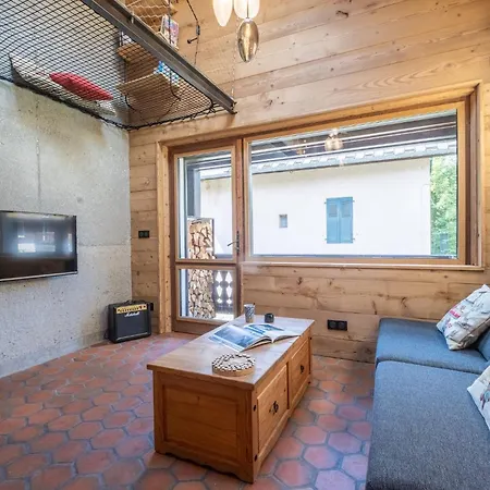 Modern For 5 People, Mountain, Town Center Touring Appartement *